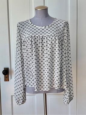 Merona Black/White Blouse Size Medium